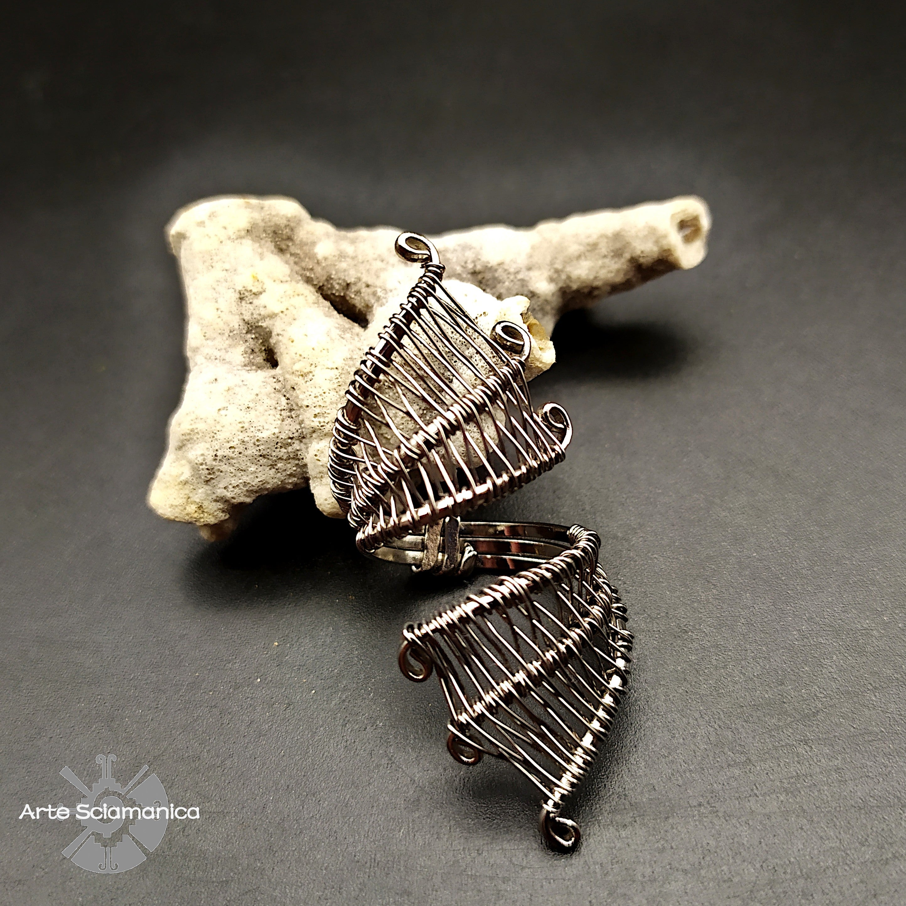 Anello "Ali di pipistrello"