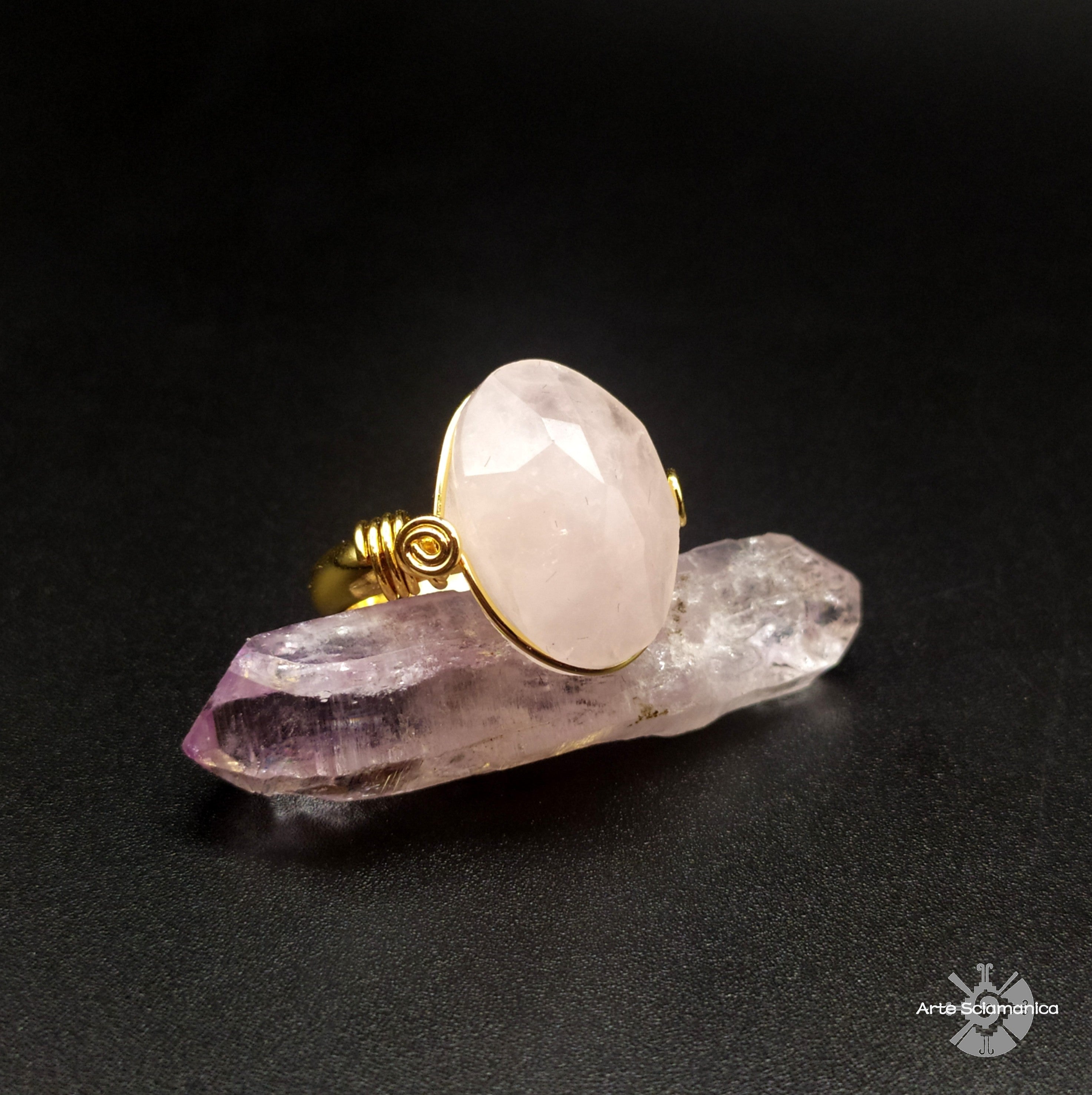 Anello con quarzo rosa