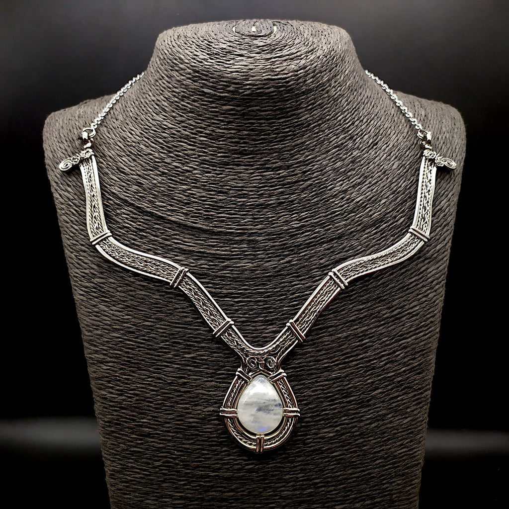 Collana con labradorite bianca