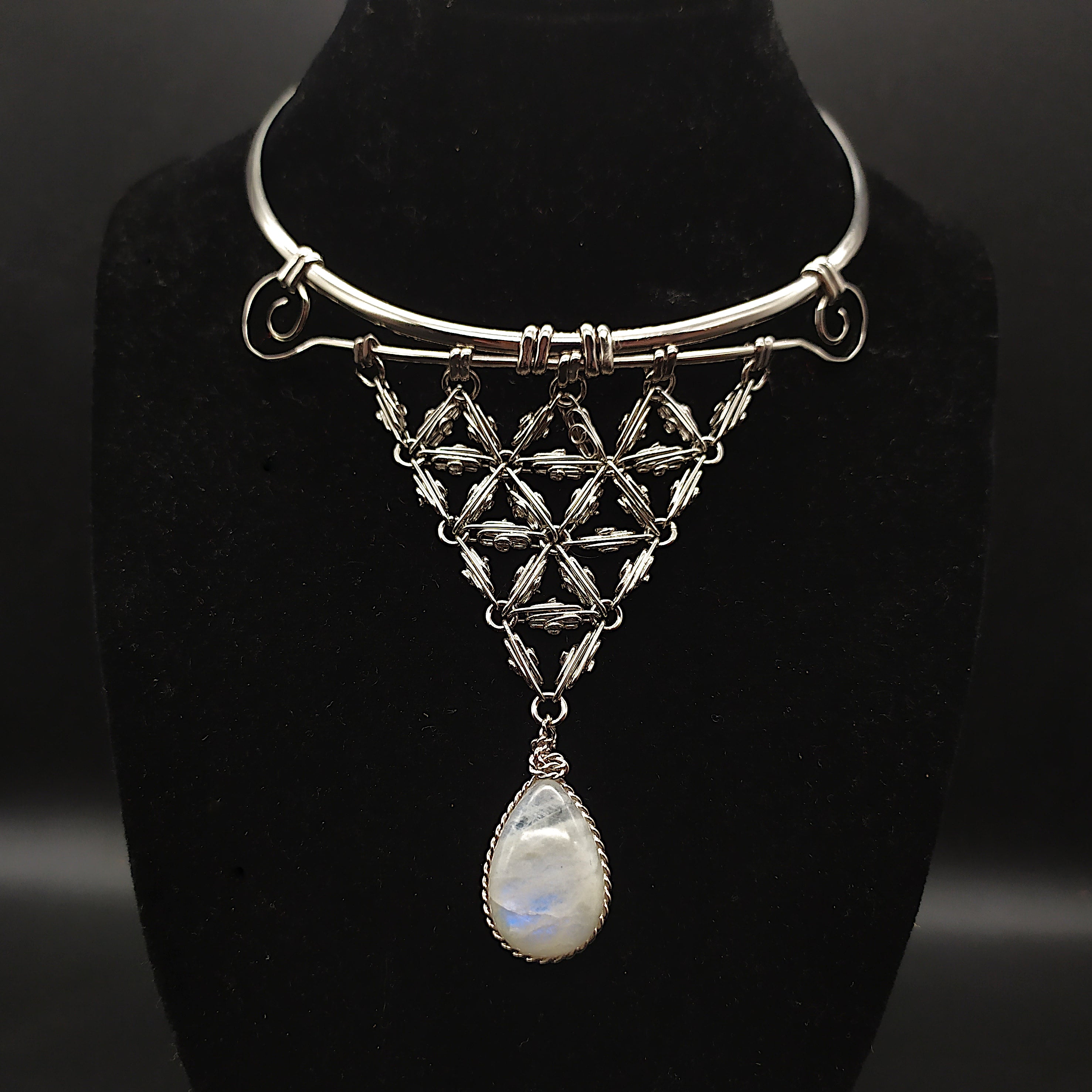Collana con labradorite bianca