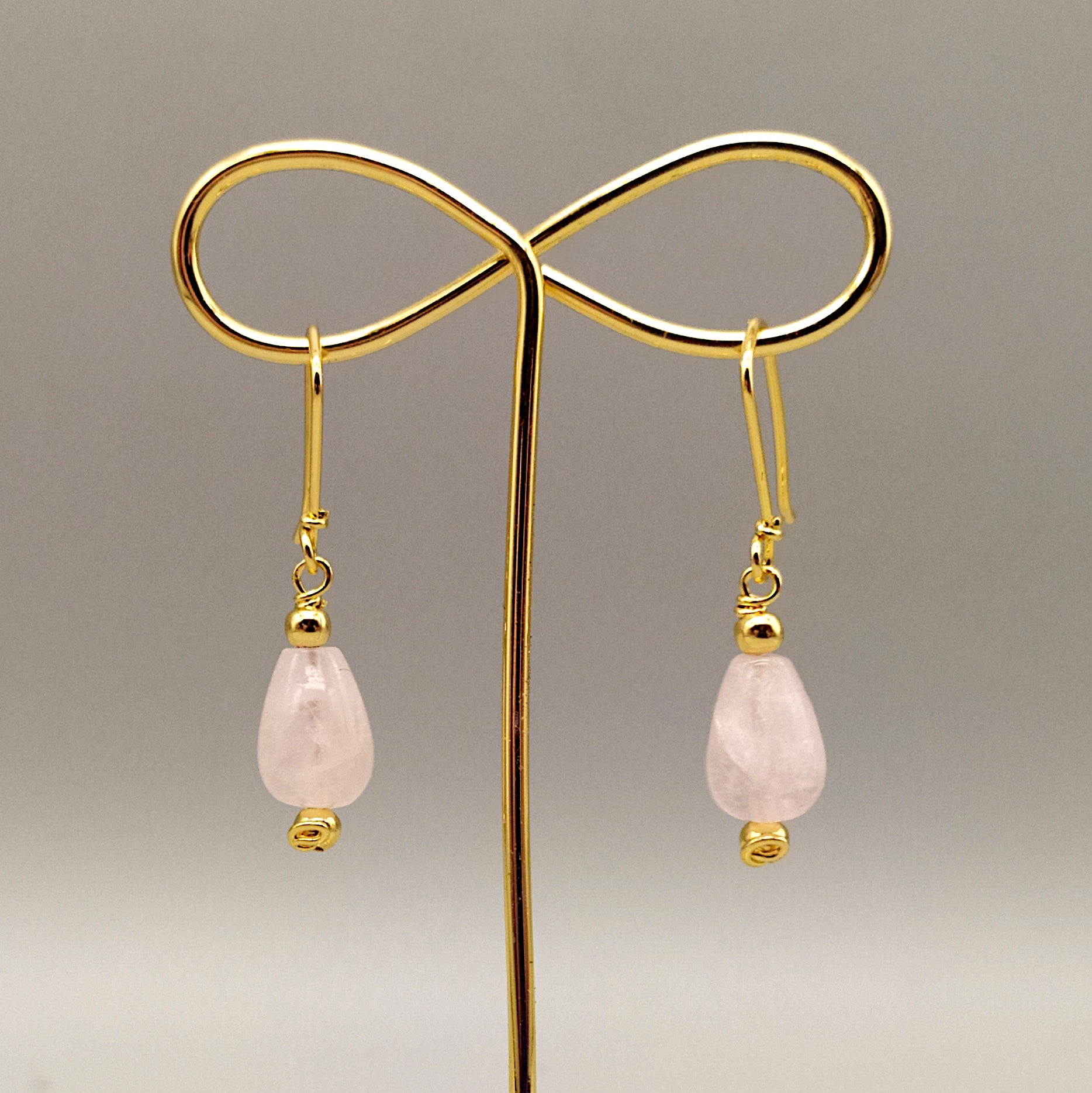 Orecchini con quarzo rosa