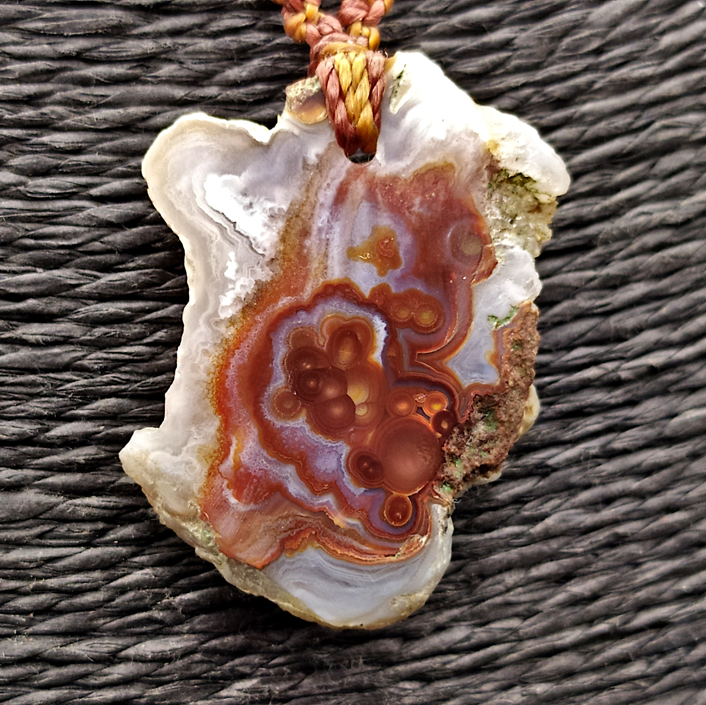 Collana con agata di fuoco