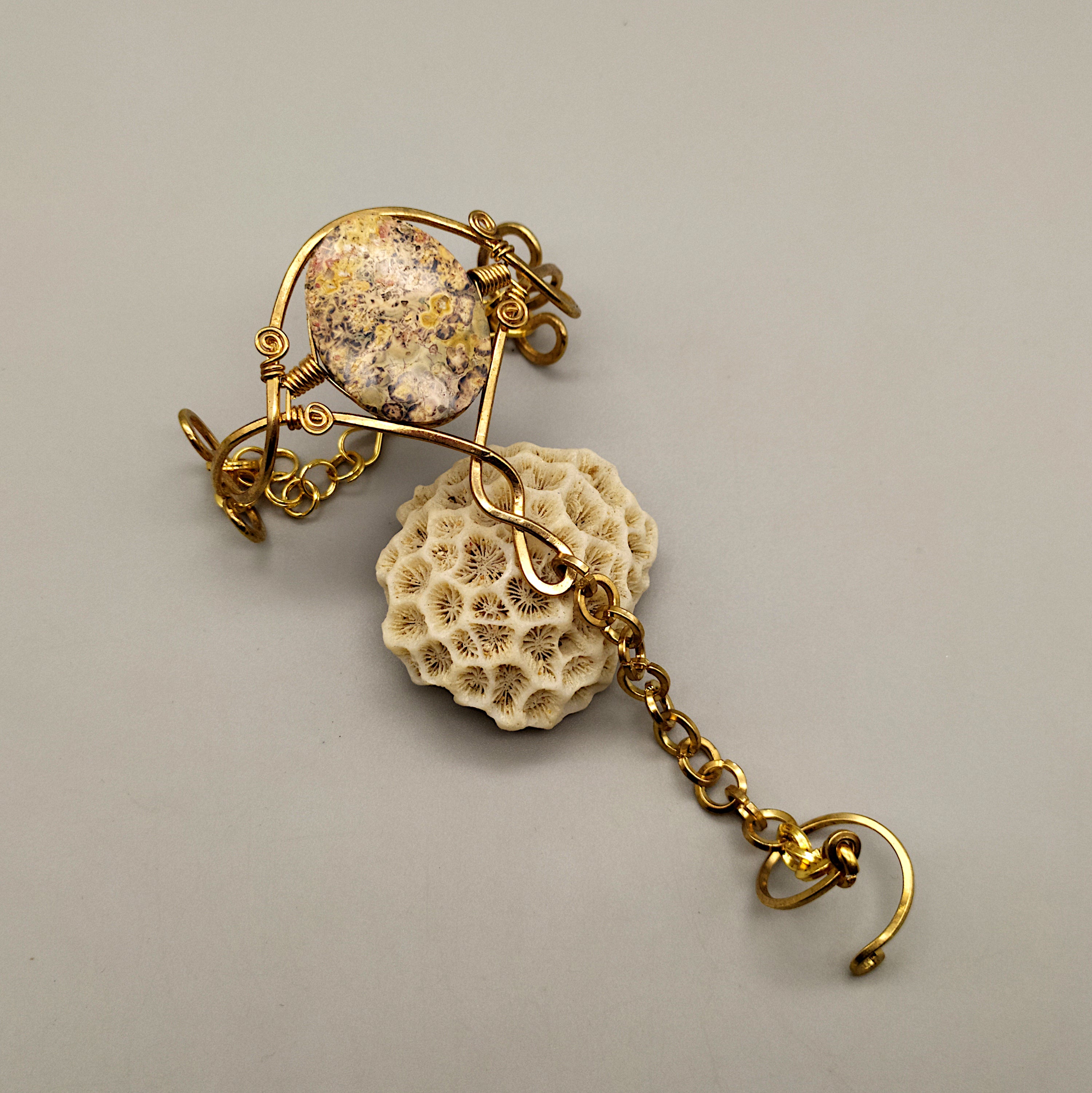 Baciamano con riolite